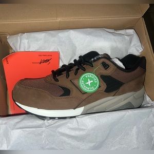 New Balance. Never worn. Comes with box